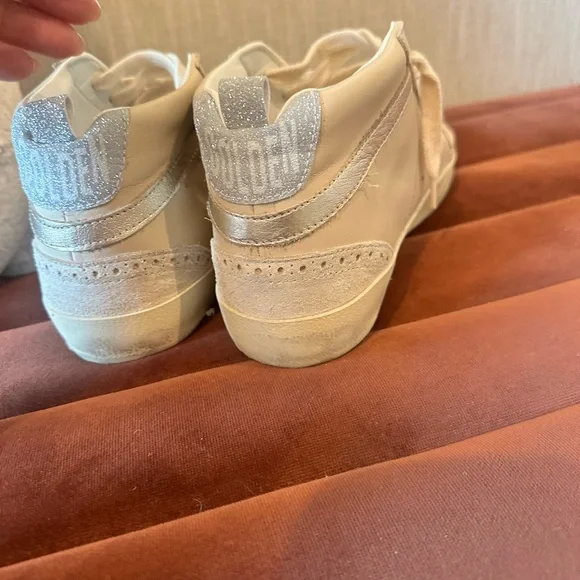 Golden Goose Cream High-Top Sneakers with Star - Picture 9 of 11